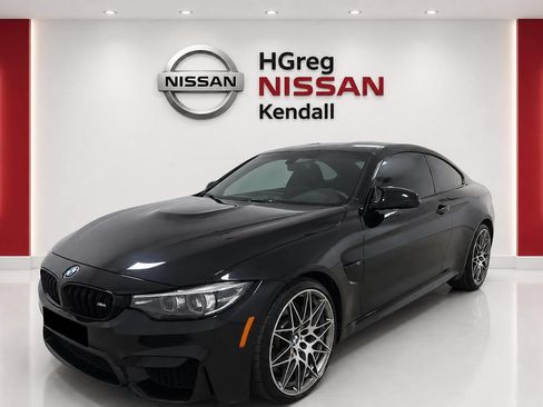 Used 2018 BMW M4 Coupe RWD image 3