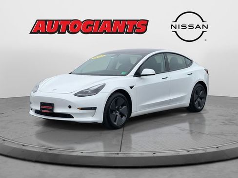 Used 2021 Tesla Model 3 Standard Range Plus image 6
