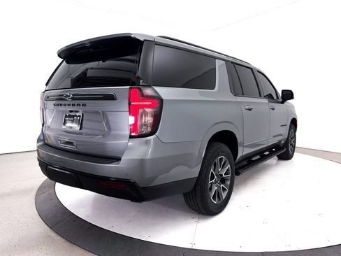 Used 2024 Chevrolet Suburban Z71 w/ Luxury Package AWD/4WD image 22