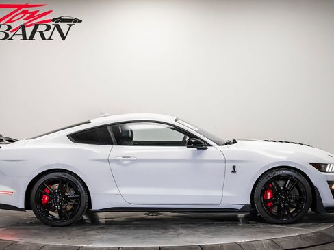 Used 2020 Ford Mustang Shelby GT500 w/ Technology Package image 6