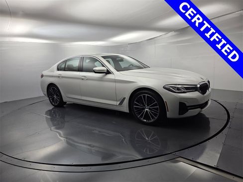 Certified 2023 BMW 540i xDrive w/ Premium Package image 2