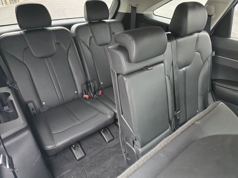Used 2024 Kia Sorento S FWD image 27