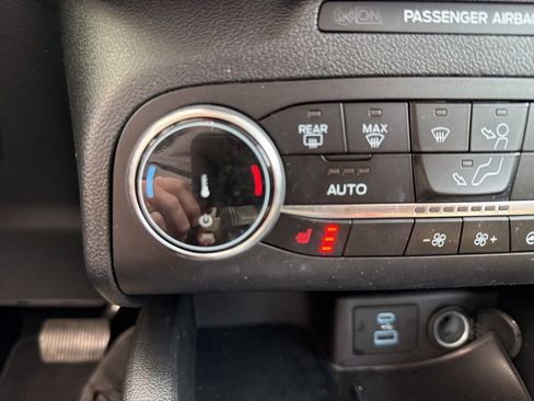 Used 2023 Ford Escape Active image 16