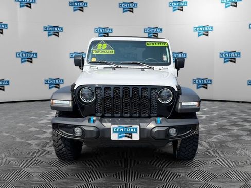 Used 2023 Jeep Wrangler Unlimited w/ Sun & Screen Package AWD/4WD image 9