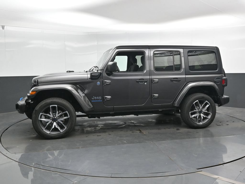 Used 2024 Jeep Wrangler Unlimited AWD/4WD image 8