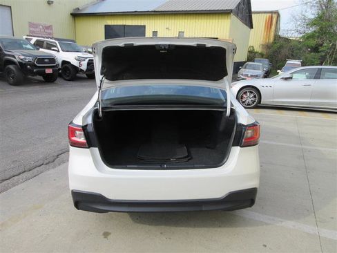 Used 2022 Subaru Legacy image 5