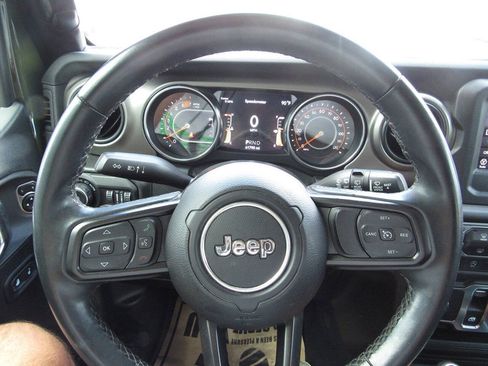 Used 2020 Jeep Wrangler Sport AWD/4WD image 24