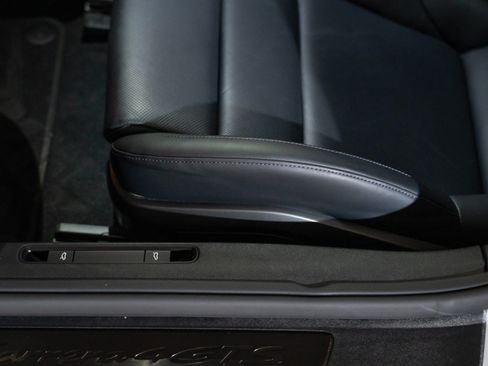 Certified 2025 Porsche 911 Carrera GTS RWD image 12