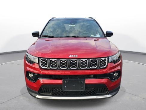 Used 2025 Jeep Compass Limited AWD/4WD image 2