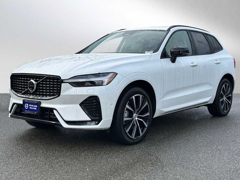 Used 2025 Volvo XC60 B5 Plus w/ Protection Package Premier image 7