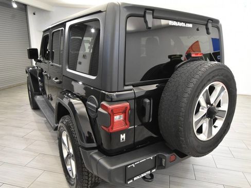 Used 2021 Jeep Wrangler Unlimited Sahara image 3