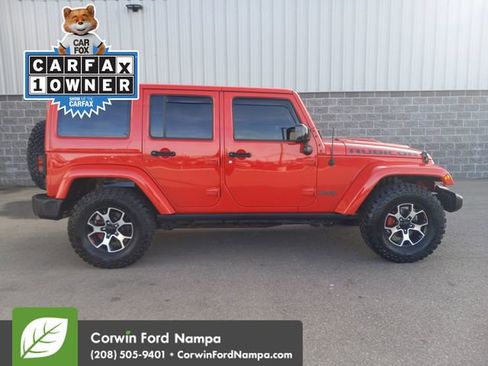 Used 2018 Jeep Wrangler Unlimited Sahara image 2