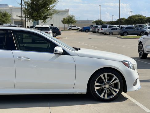 Used 2016 Mercedes-Benz E 350 Sedan image 12