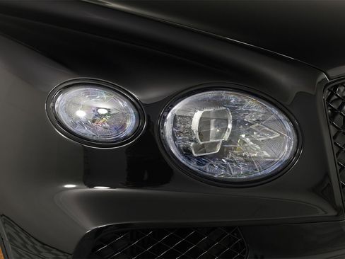 New 2025 Bentley Bentayga image 13