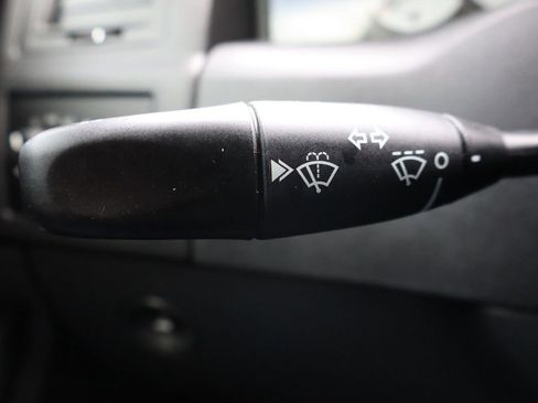 Used 2010 Chrysler 300 Touring image 29