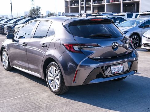 Certified 2025 Toyota Corolla SE w/ SE Package FWD image 6