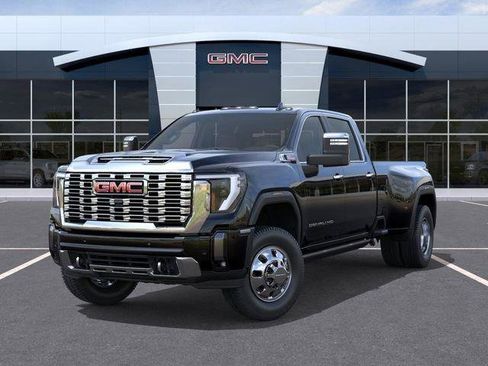 New 2026 GMC Sierra 3500 Denali w/ Denali Reserve Package AWD/4WD image 6