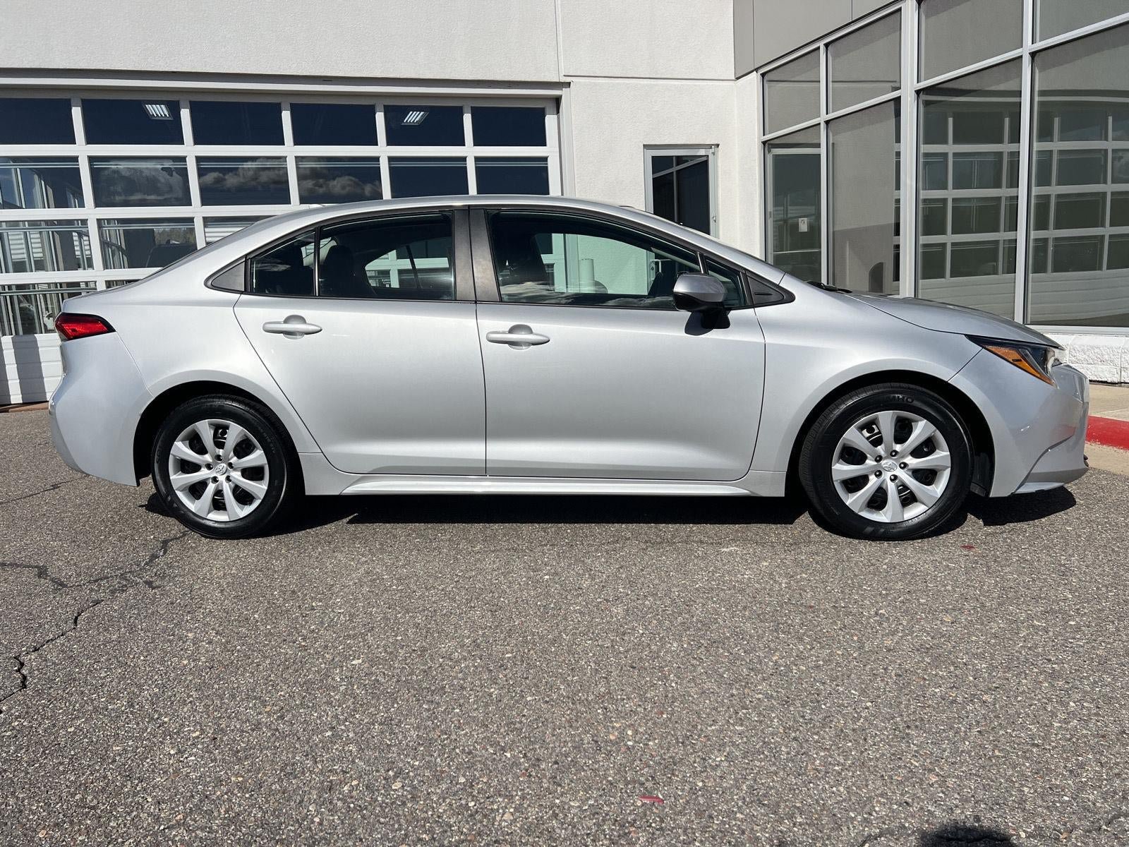 Used 2025 Toyota Corolla LE FWD image 26