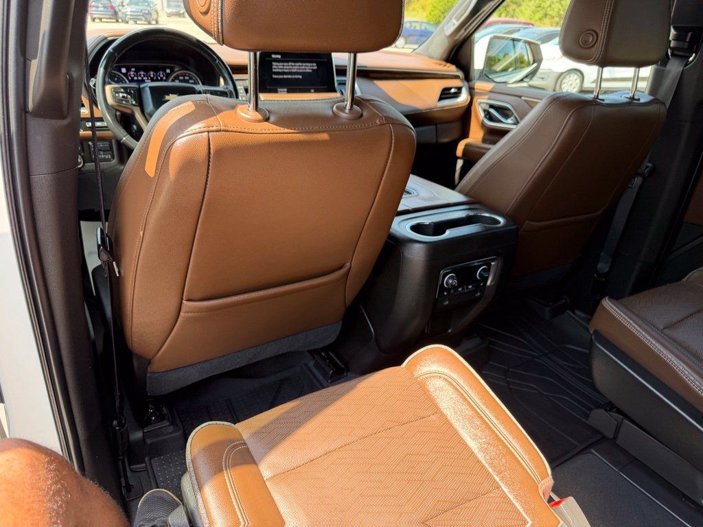 Used 2021 Chevrolet Tahoe High Country AWD/4WD image 28