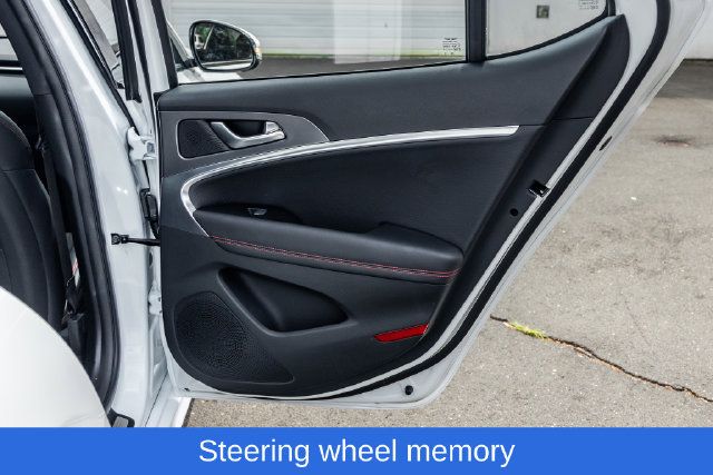 Used 2025 Genesis G70 3.3T Advanced AWD/4WD image 18