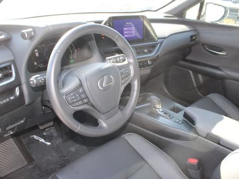 Certified 2025 Lexus UX 300h FWD image 12