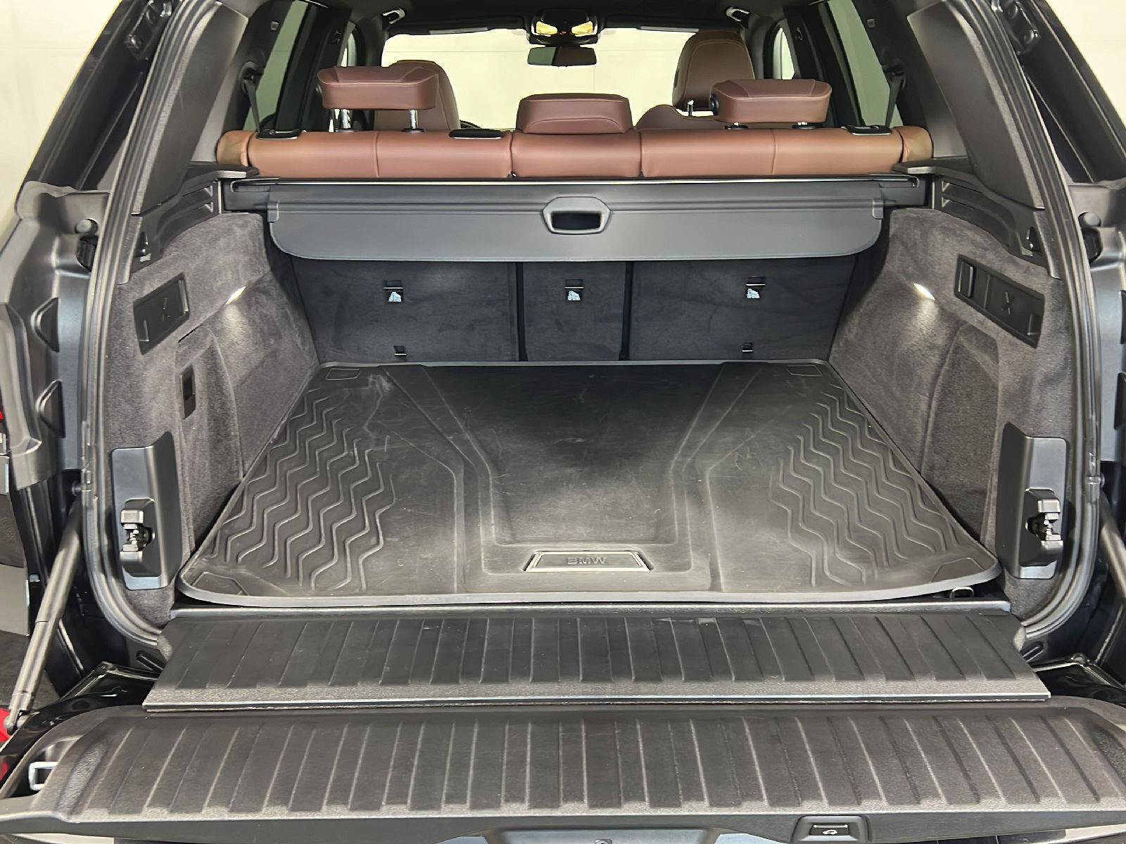 Used 2025 BMW X5 xDrive40i w/ Premium Package AWD/4WD image 23