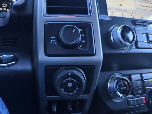 Used 2019 Ford F150 Lariat w/ Equipment Group 502A Luxury image 25