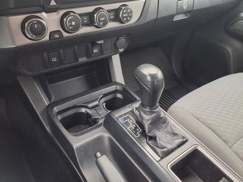 Used 2021 Toyota Tacoma SR AWD/4WD image 25