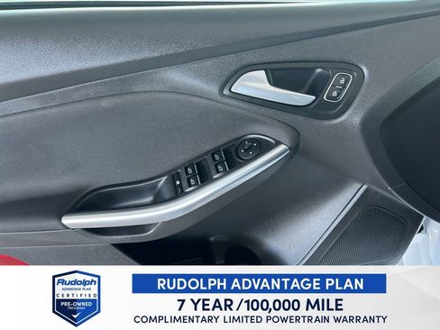 Used 2018 Ford Focus ST image 18