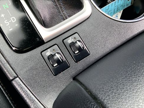 Used 2019 Toyota Highlander XLE image 31