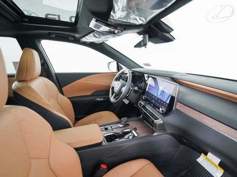 New 2026 Lexus RX 350 AWD image 18