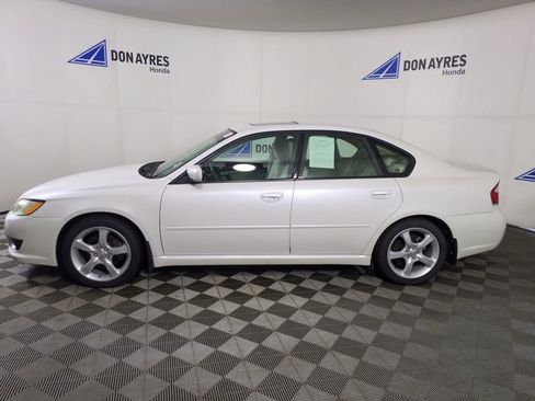 Used 2008 Subaru Legacy 2.5i image 2