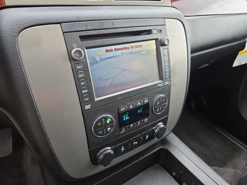 Certified 2014 GMC Yukon SLT AWD/4WD image 8