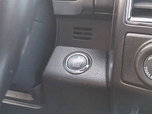 Used 2021 Ford Expedition Max Limited image 27