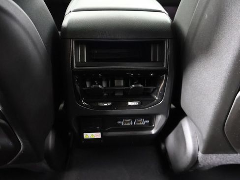 Used 2023 Jeep Grand Cherokee Altitude AWD/4WD image 57