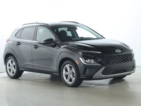 Used 2022 Hyundai Kona SEL image 9