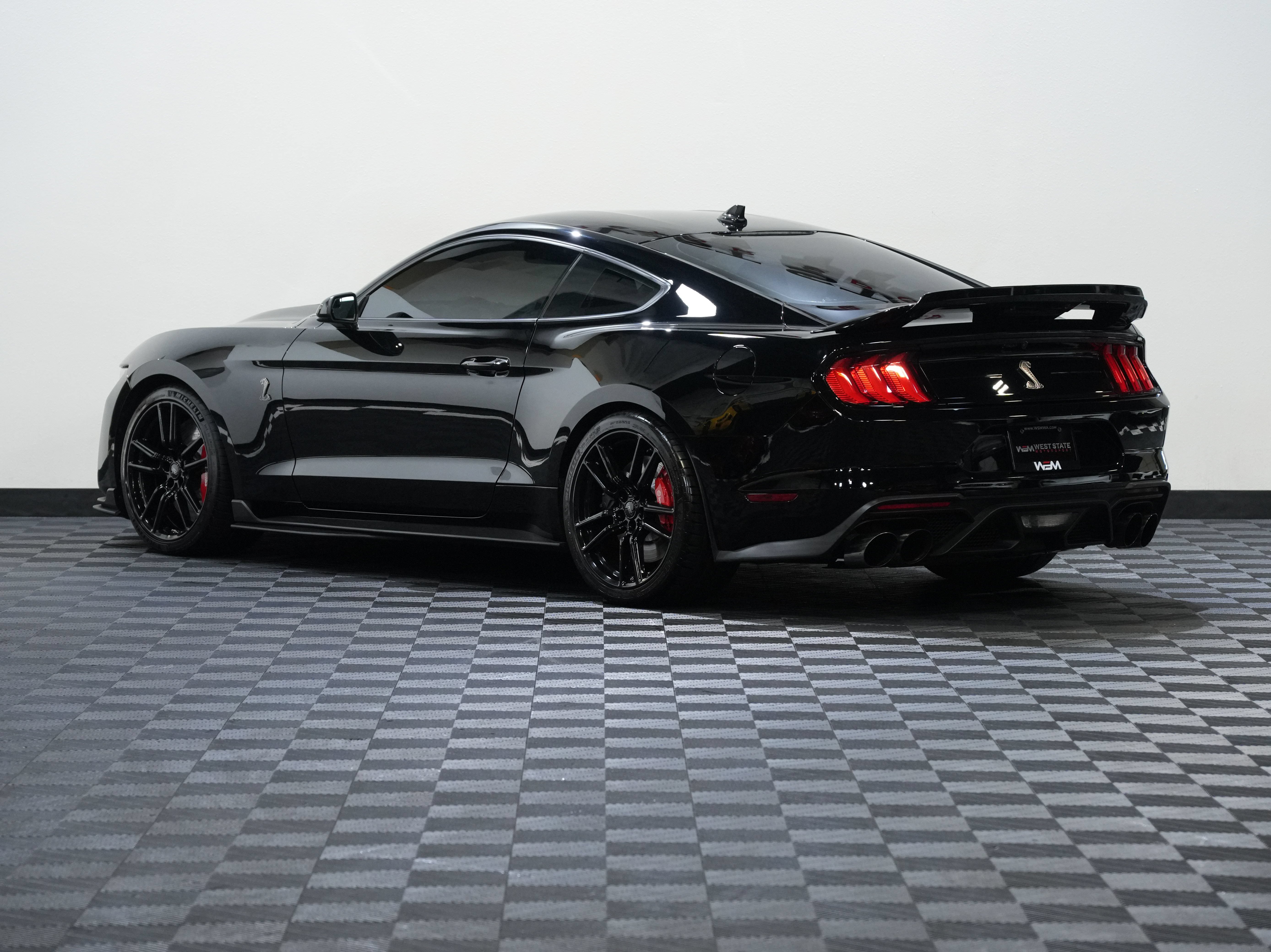 Used 2021 Ford Mustang Shelby GT500 RWD image 8