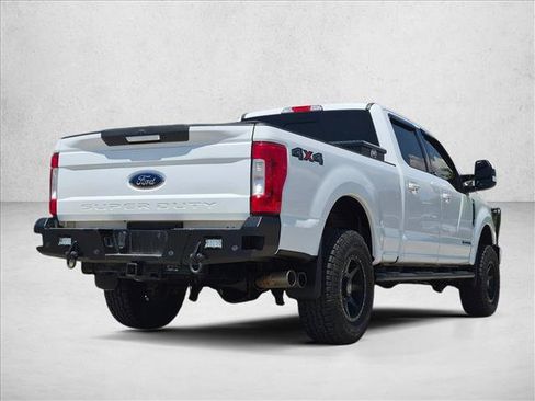 Used 2019 Ford F250 Lariat w/ Lariat Value Package AWD/4WD image 5