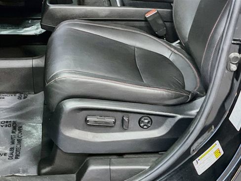 Used 2024 Honda Odyssey Sport image 18
