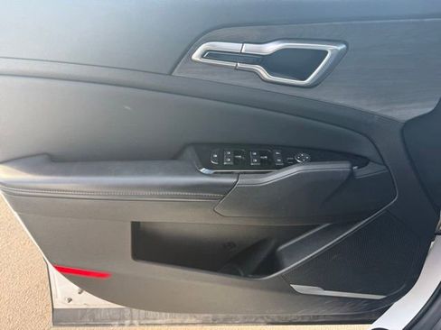 Used 2023 Kia Sportage X-Line w/ X-Line Premium Package image 13