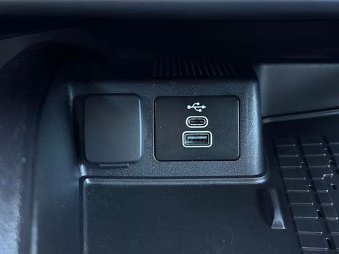 Used 2025 Ford Bronco Sport Badlands AWD/4WD image 13