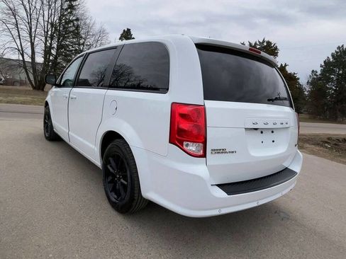 Used 2019 Dodge Grand Caravan SXT w/ Blacktop Package image 5