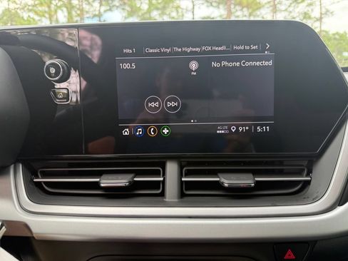 New 2026 Chevrolet Trax LS w/ LS Convenience Package FWD image 18