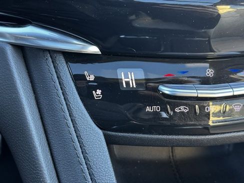 Certified 2023 Cadillac XT6 Sport w/ Technology Package image 19