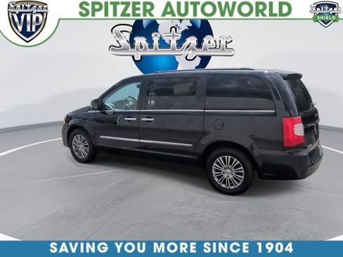 Used 2014 Chrysler Town & Country Touring-L w/ Driver Convenience Group FWD image 7