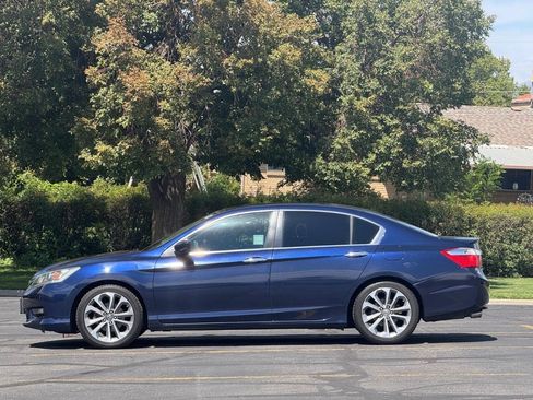 Used 2014 Honda Accord Sport image 2