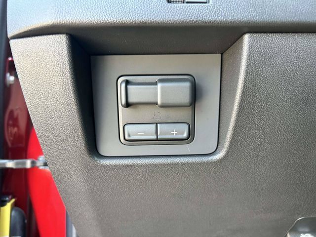 Used 2026 GMC Canyon AT4 w/ Technology Plus Package AWD/4WD image 35