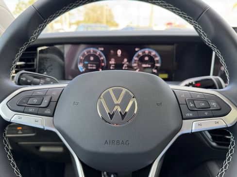 New 2026 Volkswagen Tiguan SE image 26