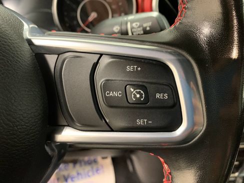 Used 2022 Jeep Gladiator Rubicon w/ LED Lighting Group AWD/4WD image 13