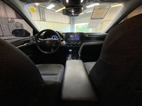 Used 2025 Toyota Camry LE FWD image 19
